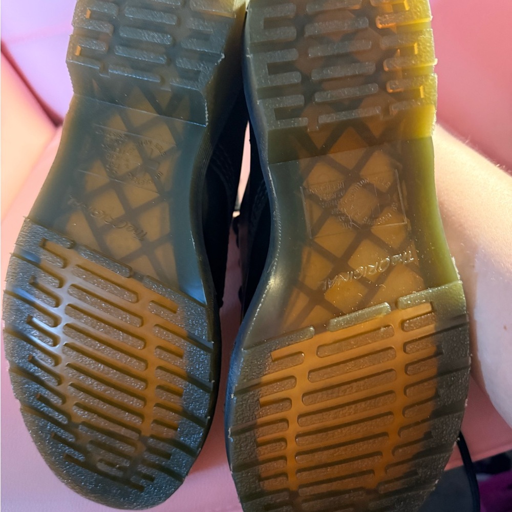 Doc Martens 1460 Women’s Combat Boots - Picture 4 of 4
